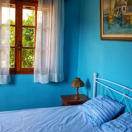 Valerie'S House Apartment Poros Town Room photo